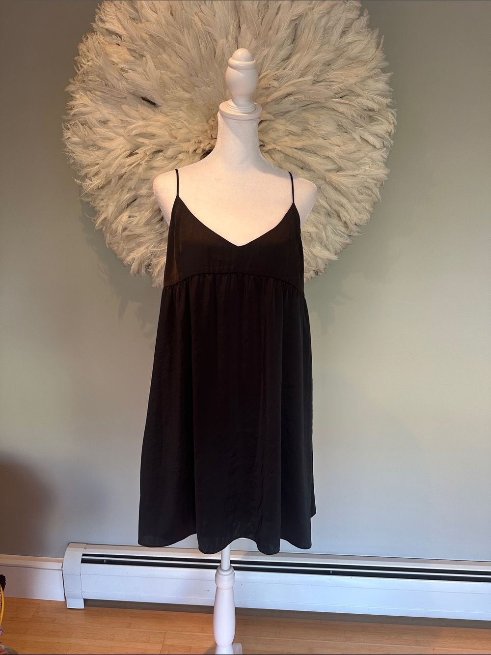 Wilfred Black Spaghetti Strap Slip Dress